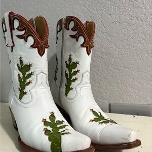 Western Cactus Embroidered Heeled Boots